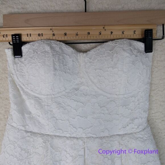 New!  Express Bridal Lace Strapless Sweetheart Dress, size 2 - Picture 6 of 16
